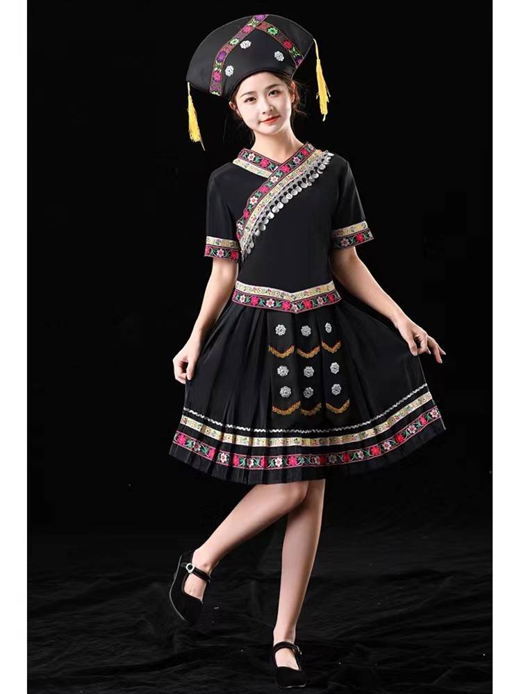 Ethnic minority dance clothing March 3rd Miao Performance Clothing Zhuang Plaza dance suit Yi nationality pleated skirt female female