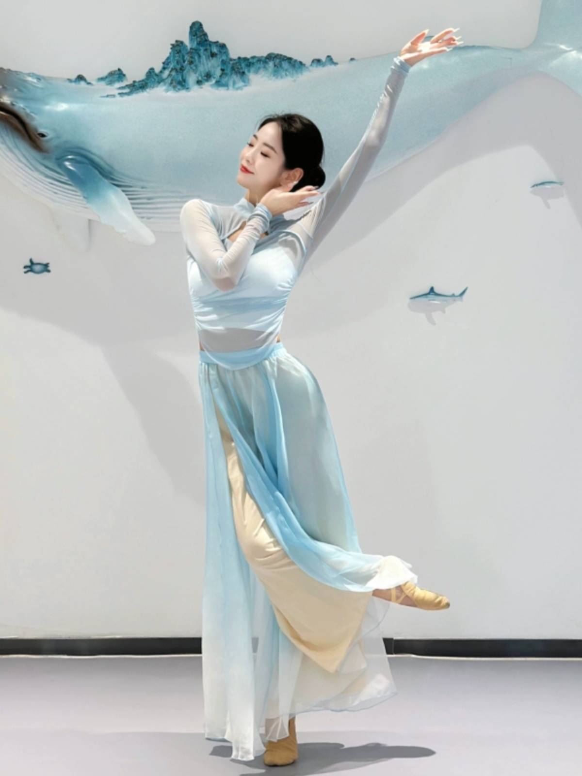 Chinese style classical dance leader's elastic gauze blue dance practice service national dance pants skirt, elegant actress performance service
