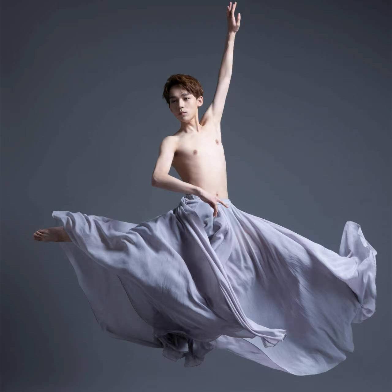 Gray boys 720 degrees big skirt dance practice half -body skirt chiffon national dance adult photo performance long skirt