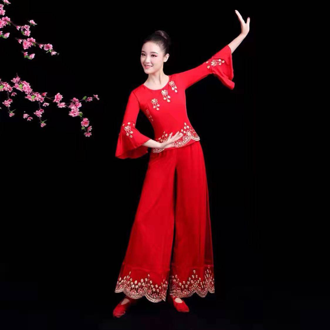 Plaza dance clothing new set female middle -aged and elderly Yangge dance service Chinese wind umbrella dance fan dance performance service summer