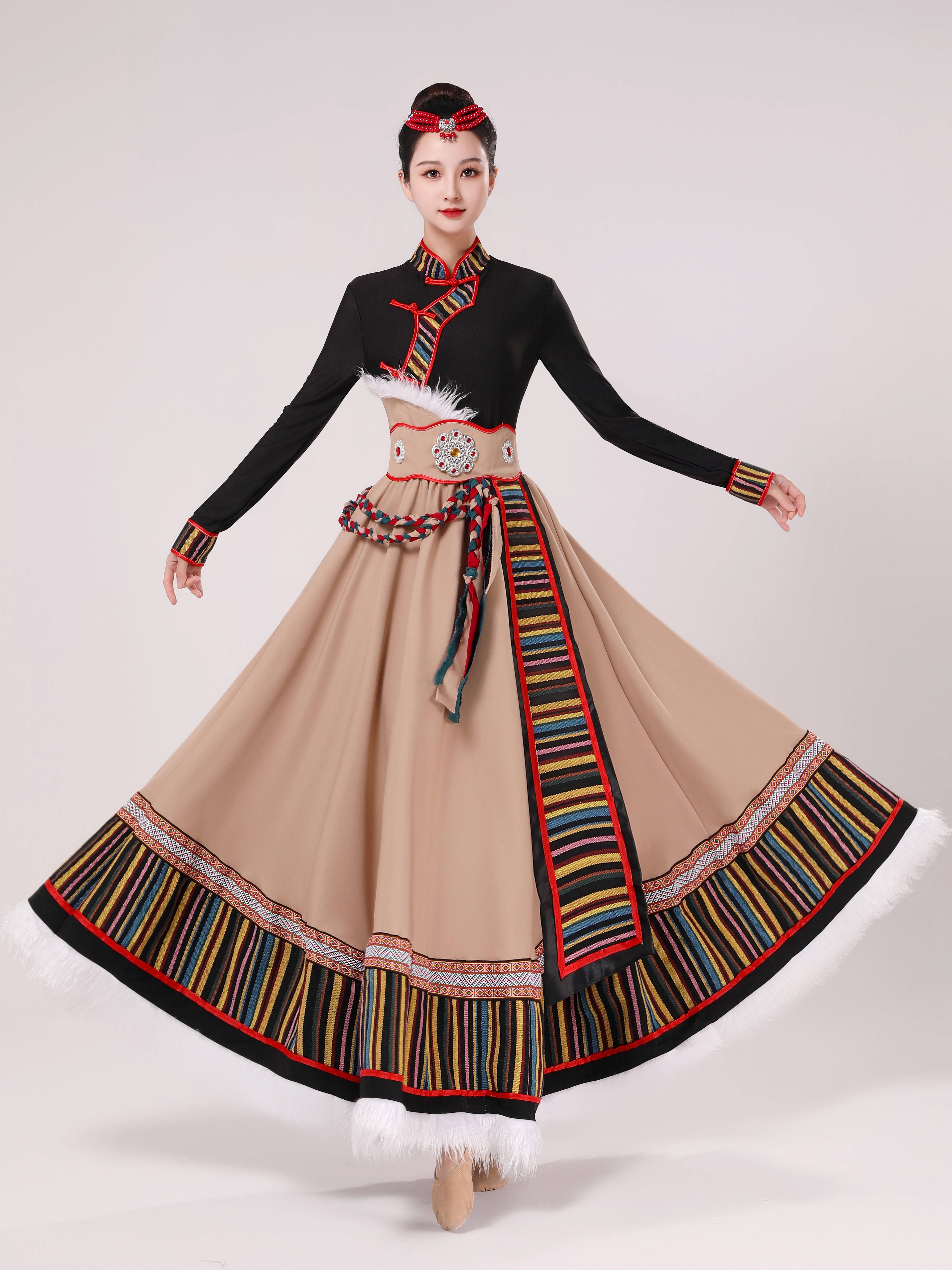 Tibetan dance performances for adult women with long-water cuffs for Mongolian ethnic minority performances