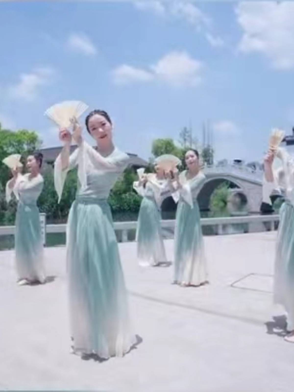 Female classical dance service new elastic spring is not late, elegant gauze, practice service, Chinese dance nation performance clothing