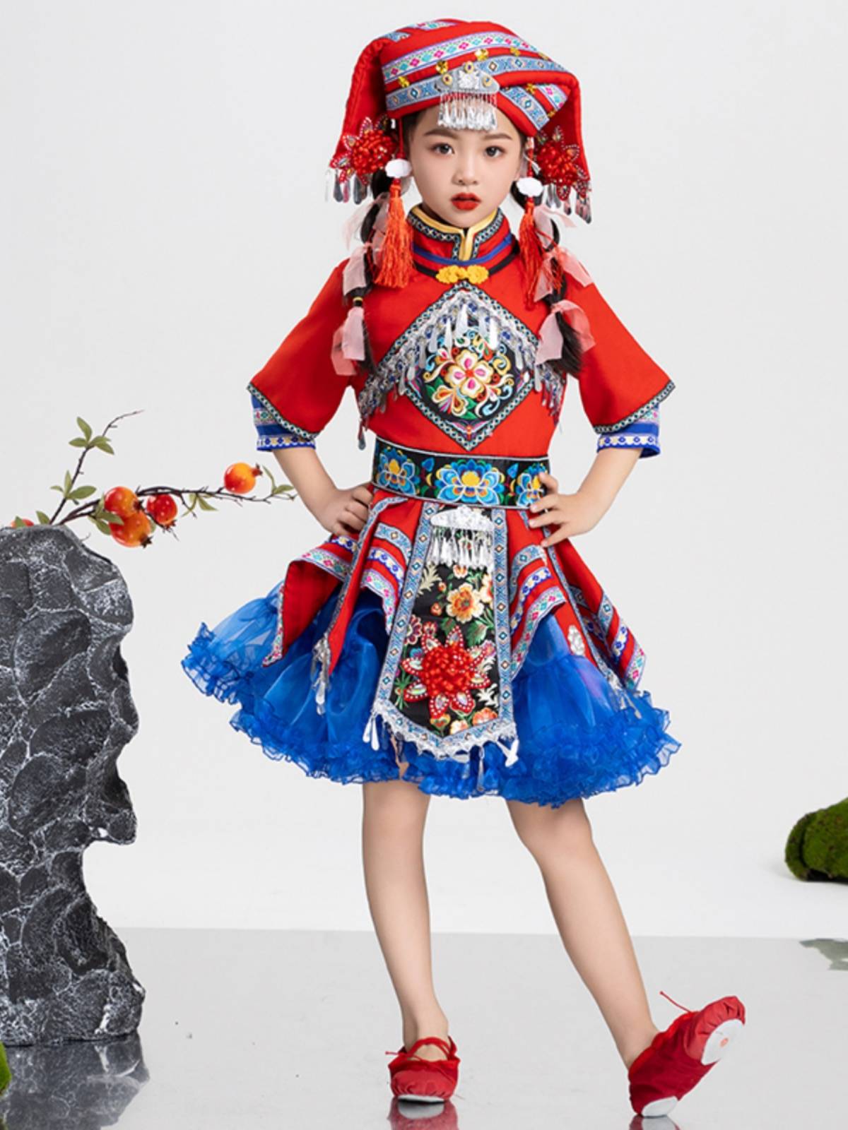 Guangxi March 3rd minority clothing 56 ethnic children's children and Zhuang people performance service men and girls dance performance clothing