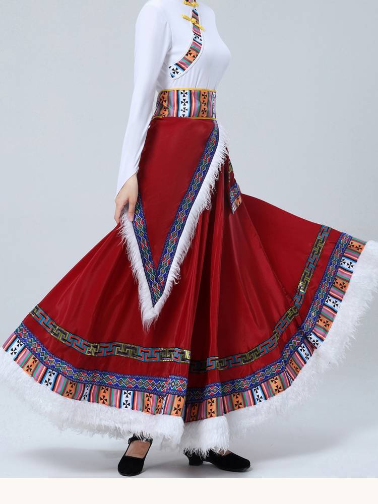 Tibetan dance costumes, semi-dressed women's quizzes for the National Fashion Clothes plaque