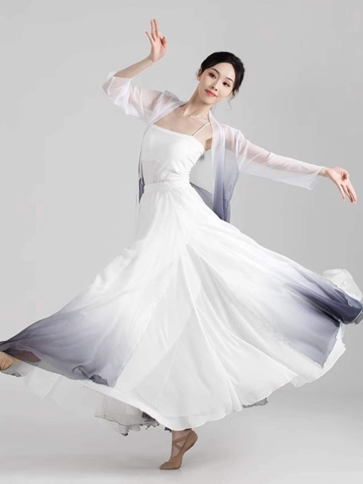 Chinese style black ink dance skirt performance service national dance training service elegant female classical dance performance service