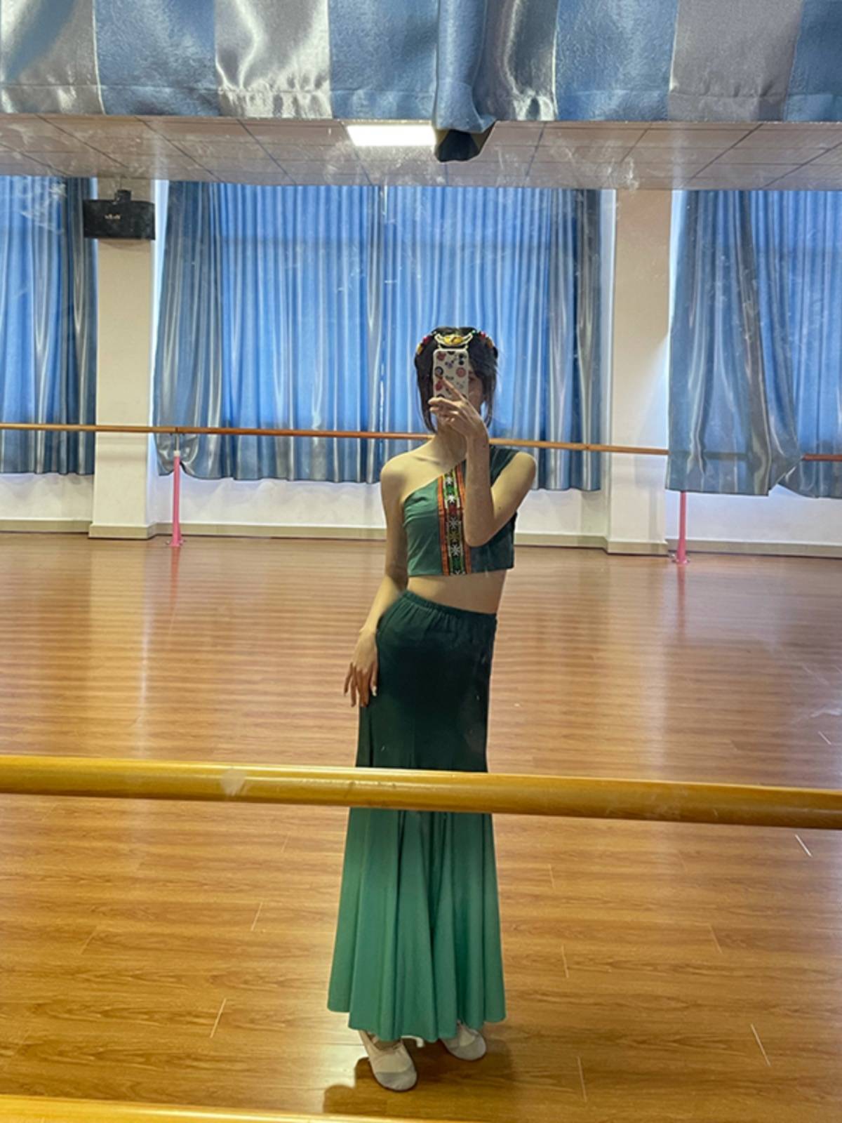 Dai dancer performance clothing performance costume children's dance fishtail skirt Dai dance clothing female dance skirt art test clothing