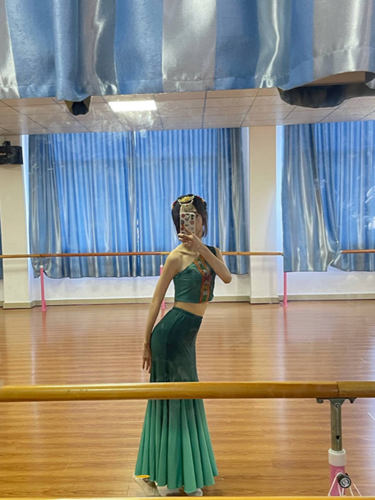 Dai dancer performance clothing performance costume children's dance fishtail skirt Dai dance clothing female dance skirt art test clothing