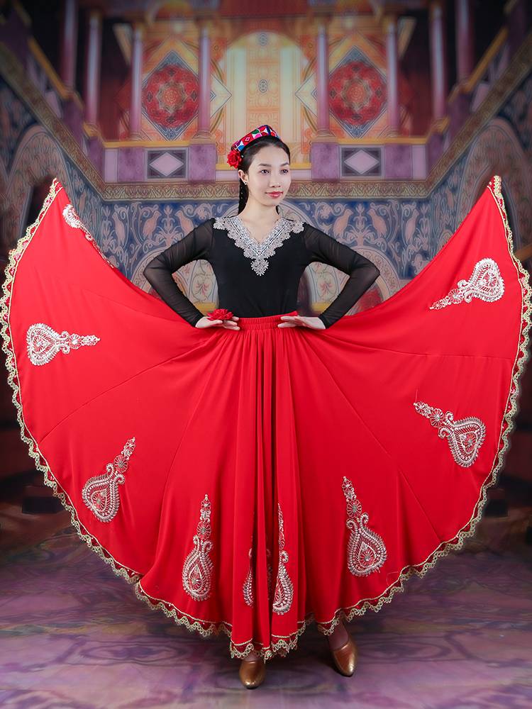 720 degrees large placing Xinjiang dance skirt, the gold -wrapped lace ethnic style four seasons long skirt vitamin dance skirt