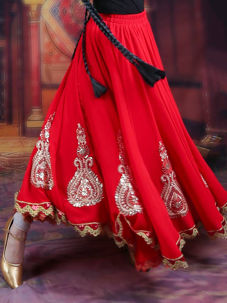 720 degrees large placing Xinjiang dance skirt, the gold -wrapped lace ethnic style four seasons long skirt vitamin dance skirt
