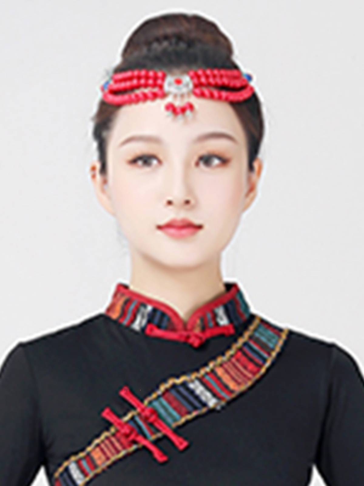 Mongol heads and a new collection of ethnic-minority dancers performing hand-chorus dance costumes