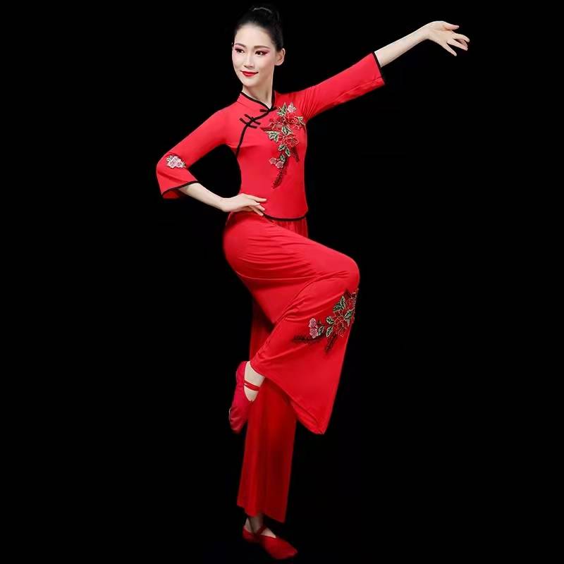 Yangge service female 2022 new classical middle -aged and elderly square dance service fan dance waist drum service national dance performance service