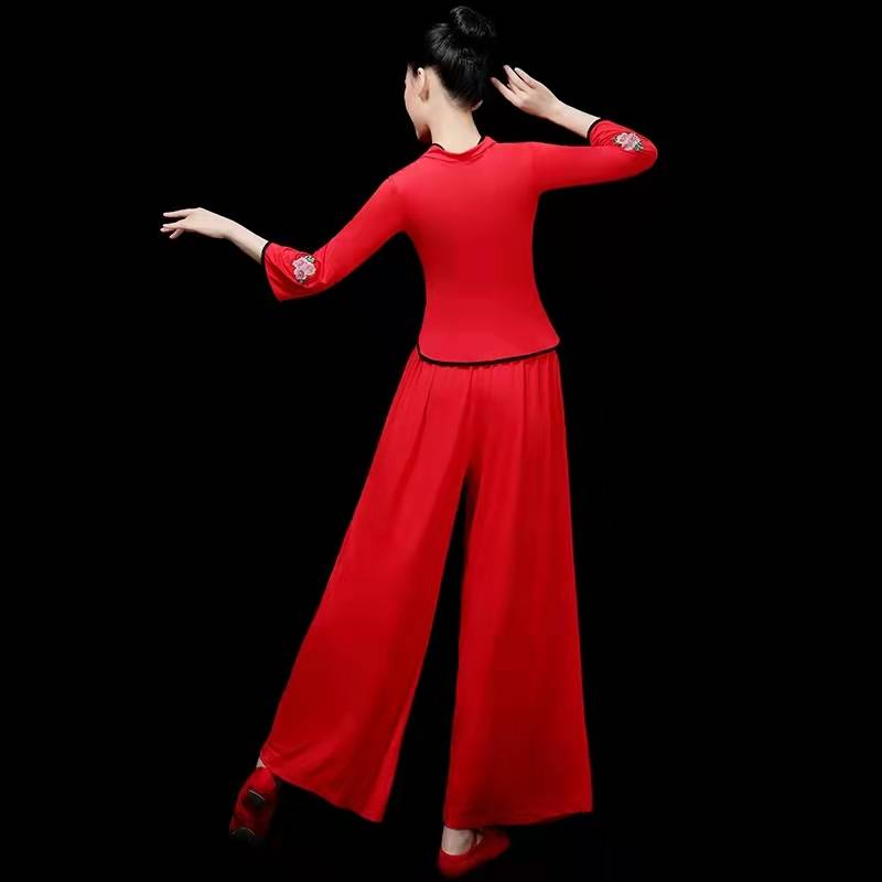Yangge service female 2022 new classical middle -aged and elderly square dance service fan dance waist drum service national dance performance service