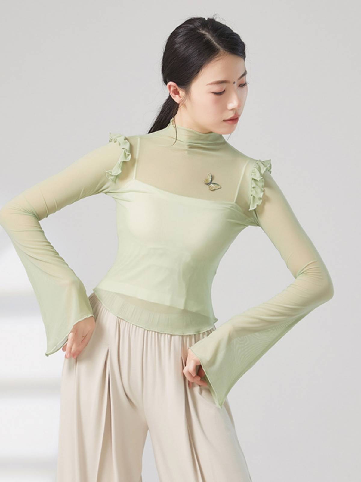 Classical dance clothing gradually transforms into rhymes, elegant fairy, Chinese national dance watch performance, female teacher top