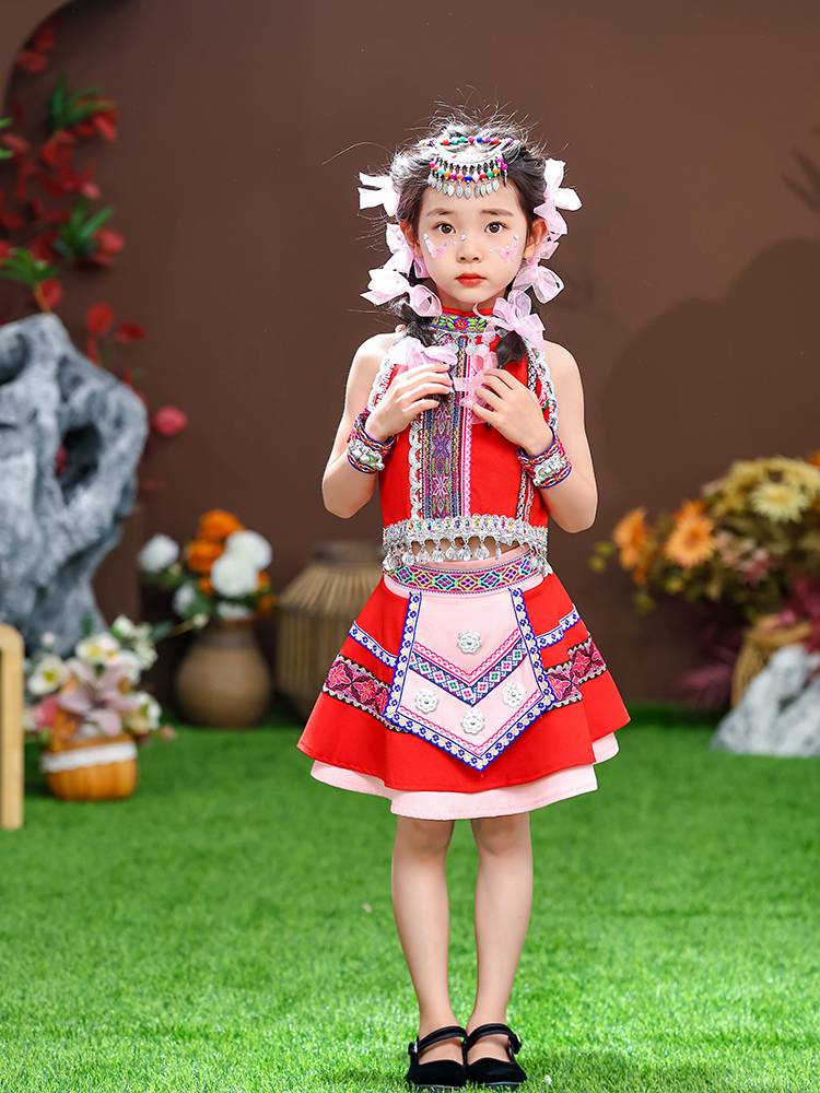 Hani 56 ethnic minority clothing children, girls, girls, Miao, Yi nationality performances, Yao Dai dance clothing