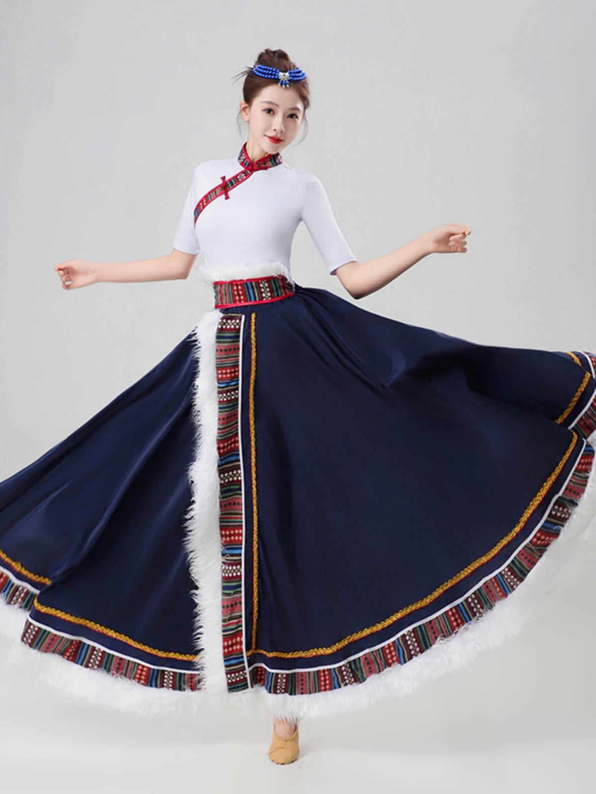 Ethics of ethnic minorities, Tibetan dance performance clothing full set of Tibetan dance watch performances women's Mongolian dance skirt