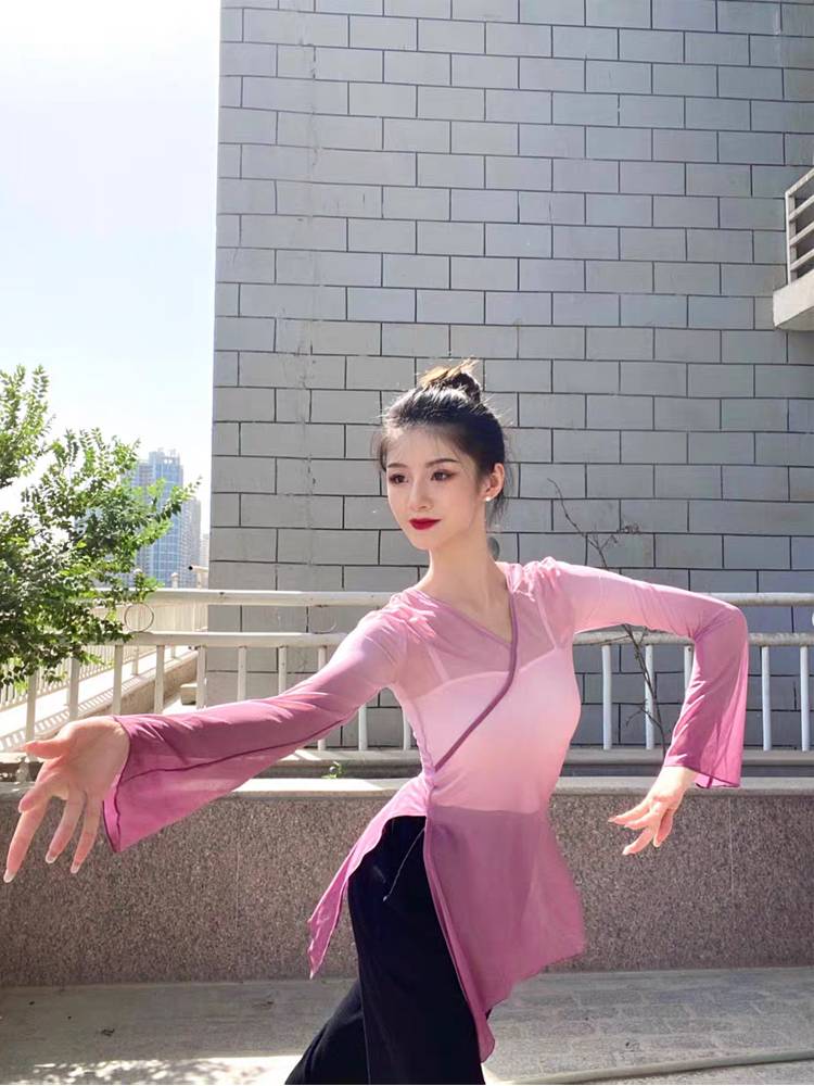 Classical dance body rhyme gatria clothing art test dance dance female elegant and ancient style practitioners perform national dance top
