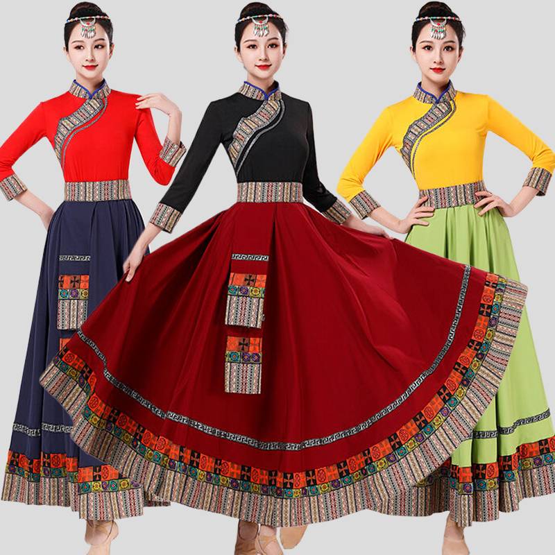 The Tibetan dance costume show, the ladies dance in the square, the ethnic minority practice, the half-dress dress
