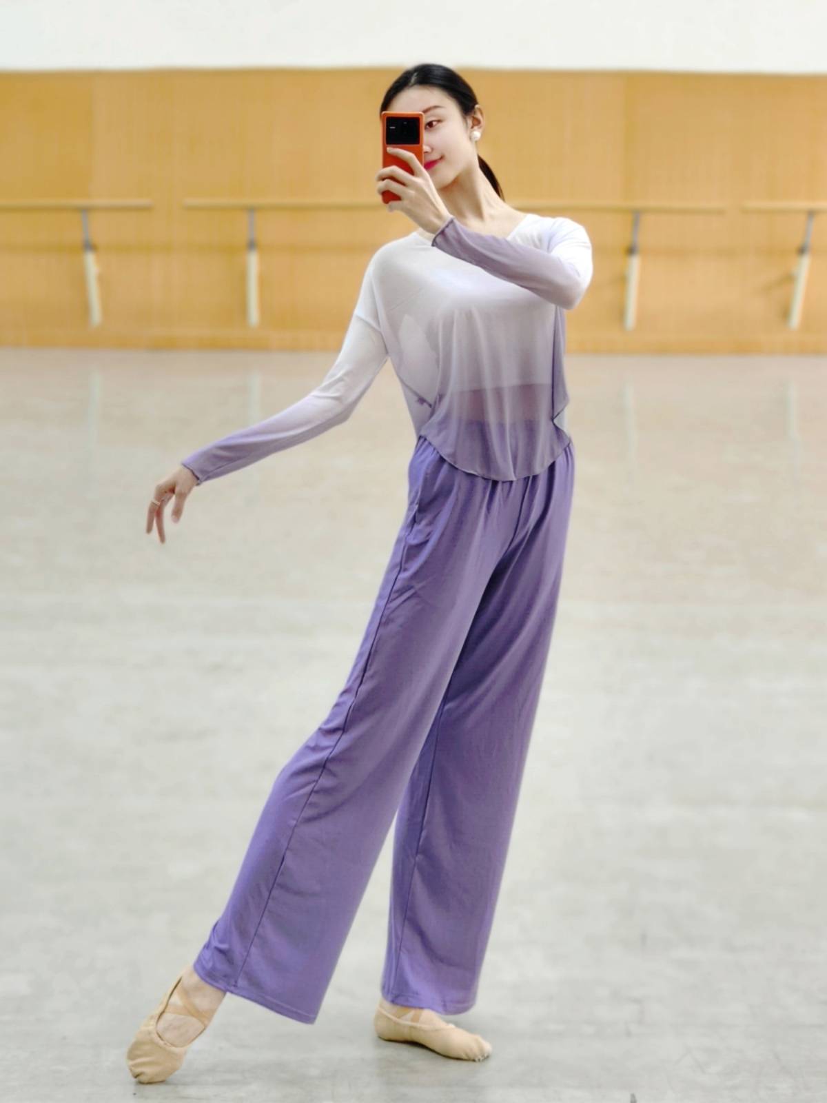 Classical dance gauze performance service women's elegant blouse loose body rhyme Chinese dance service professional dance practice uniform top