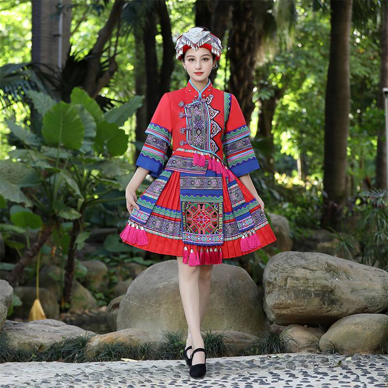 Guangxi Zhuang clothing female adult performed in March 3rd, clothes, minority Miao clothing dance performance clothing