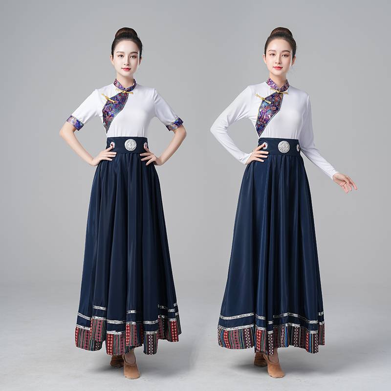 The Tibetan Dance Show Women's Half-Liploon Examinations practiced the dress-along-a-natured plaza dance costume