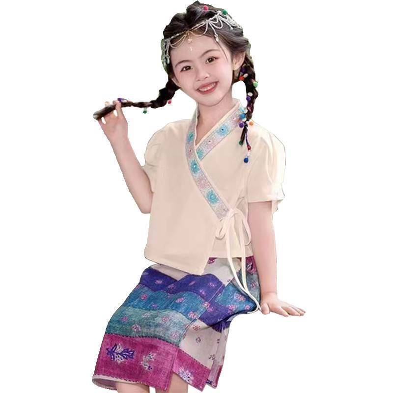 The new girl ethnic minority style clothing children's Dai dance clothing shows the Yunnan tourism national dance service