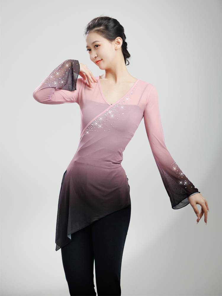 Gradient Classical Dance Farm Clothing Rhyme Dance Dance Dance Dance Dance Gong Chinese Dance Arts Examinations National Dance Fairy Performing Girls
