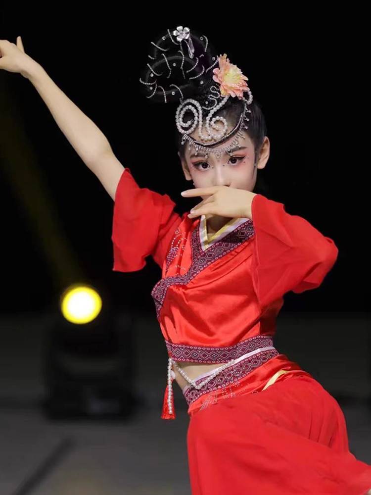 New Han Fengli Dance Dance Yu Ge The same classical national performance service service female ancient style etiquette performance service