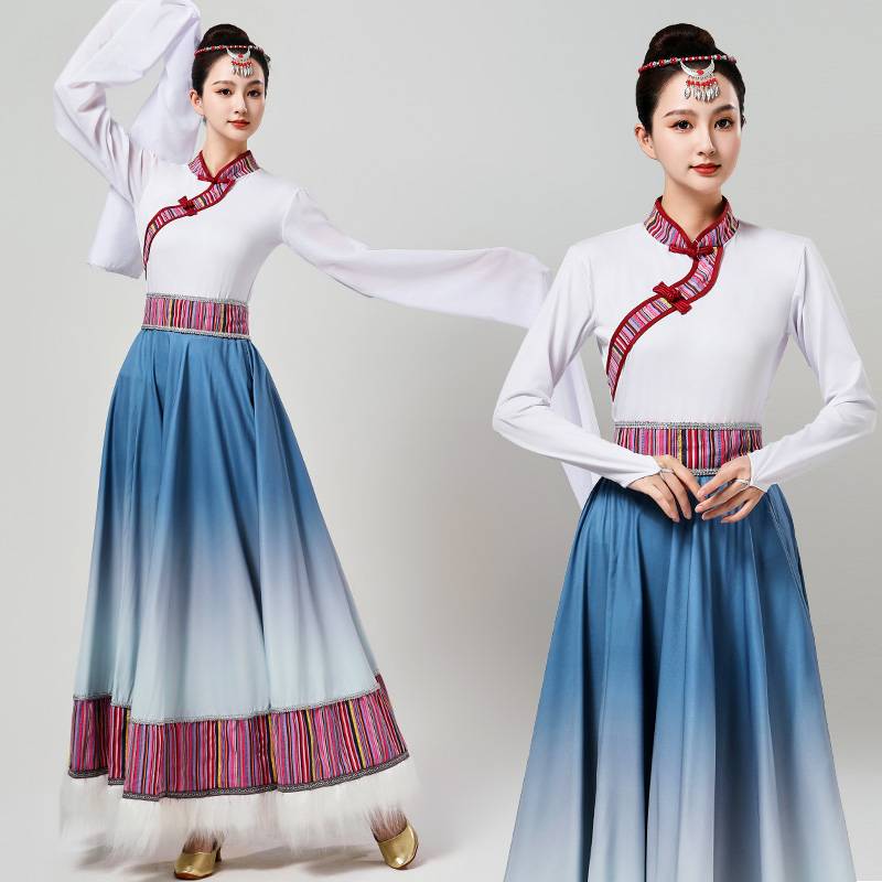 Tibetan dance dress women's examination students practiced Tibetan national dance and plaza dance