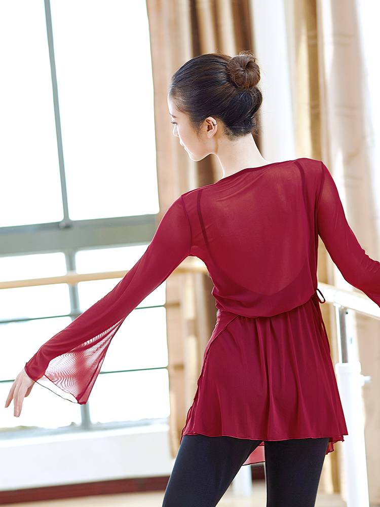 Classical dance exercise, female adult elegant dance, gauze ballet national dance Chinese dance Chinese dance