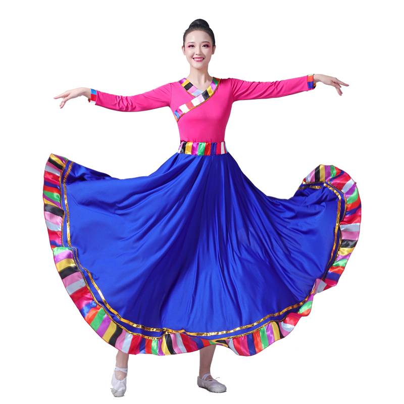 The Tibetan dress choreographer, the plaza dancer, the modern dress test