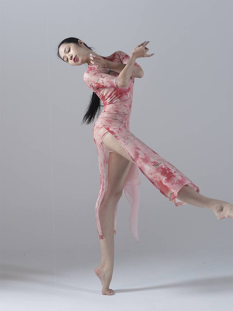 Classical Dance Moisturizing Cheongsam Dance Service Female Emotional Sexy and Sely Chinese Dance Skirt Skirt Jazz Performance Service