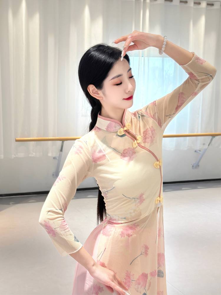 New classical dance dedicated cheongsam body rhyme training service Chinese dance nation performances, nets, adult top girls
