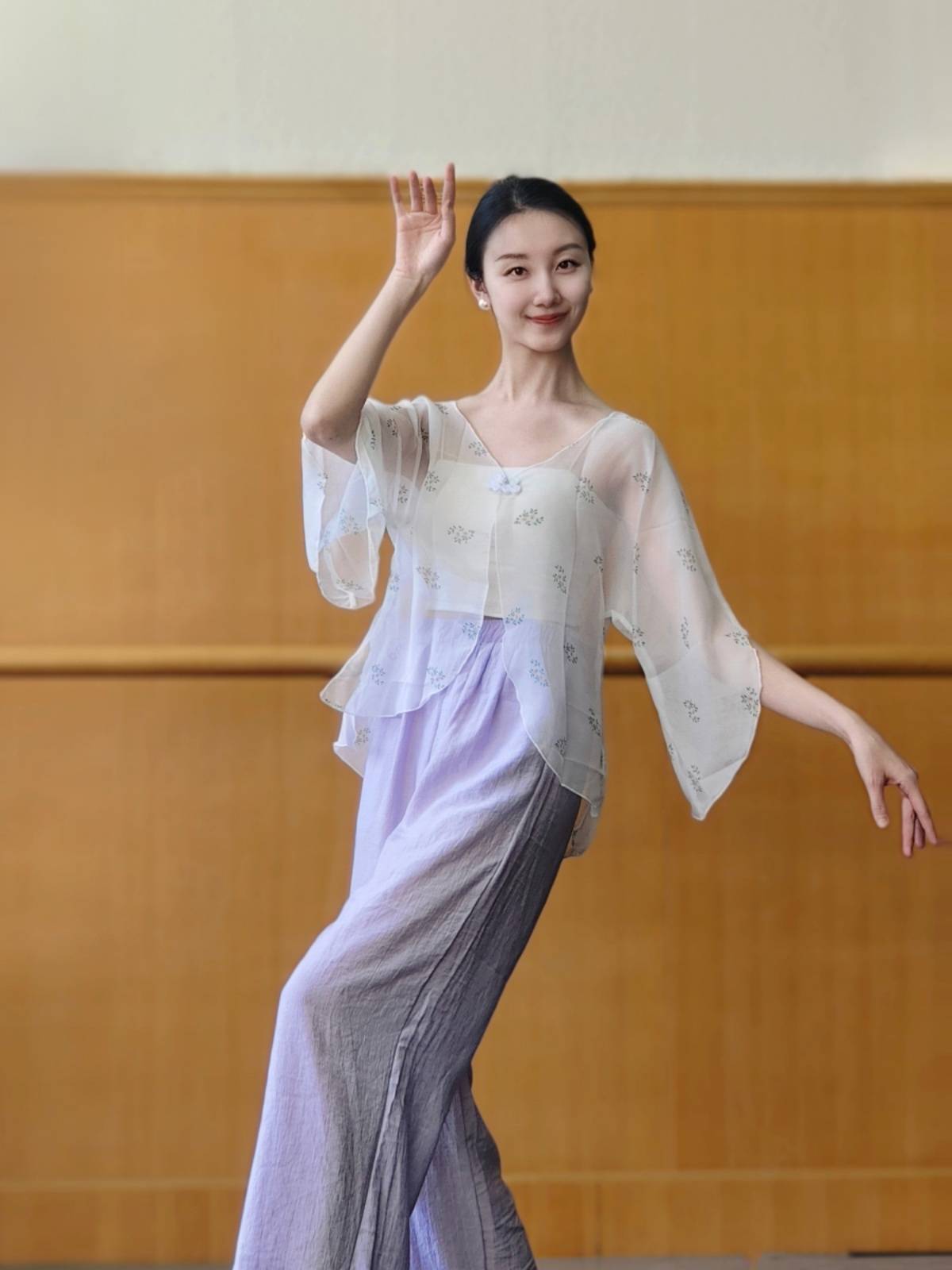 Classical dance printing flower body rhyme yae training service female Chinese dance national dance modern dance clothing top training uniform