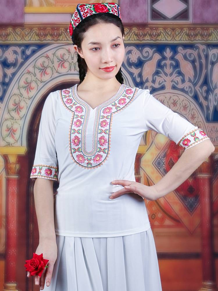 Tianshan Meiyi Dance Service Women's Summer Milk Silk Embroidery Short -sleeved Uyghur National Dance Fave Black