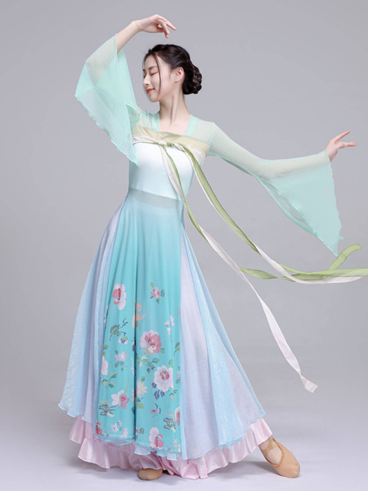 Classical dance service female elegant and ancient style practice new art test shows the national Chinese dance body rhyme dance gauze