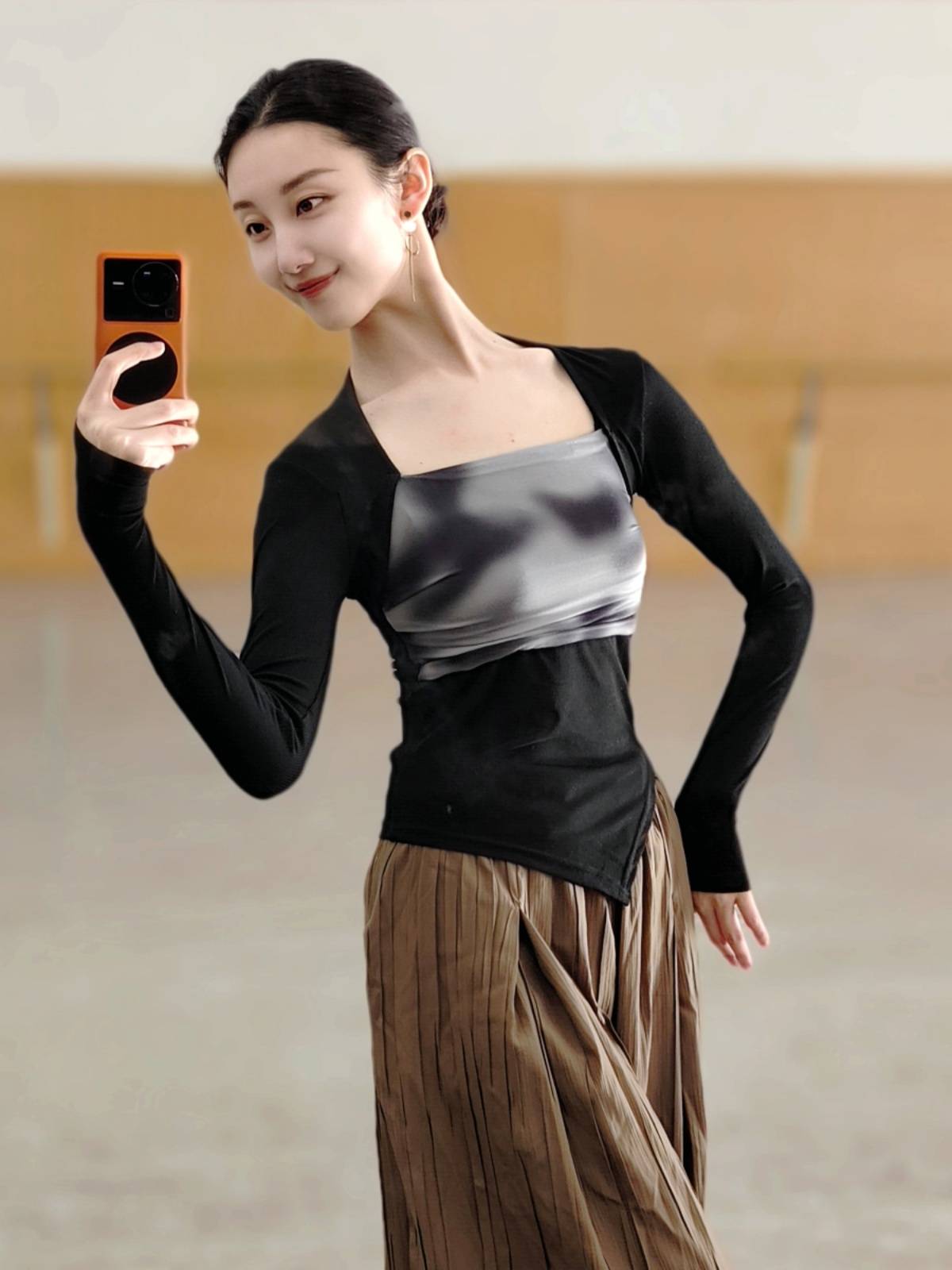 Modern dance long -sleeved knitted top Chinese style classical dance exercise female ink dance service autumn and winter new art test