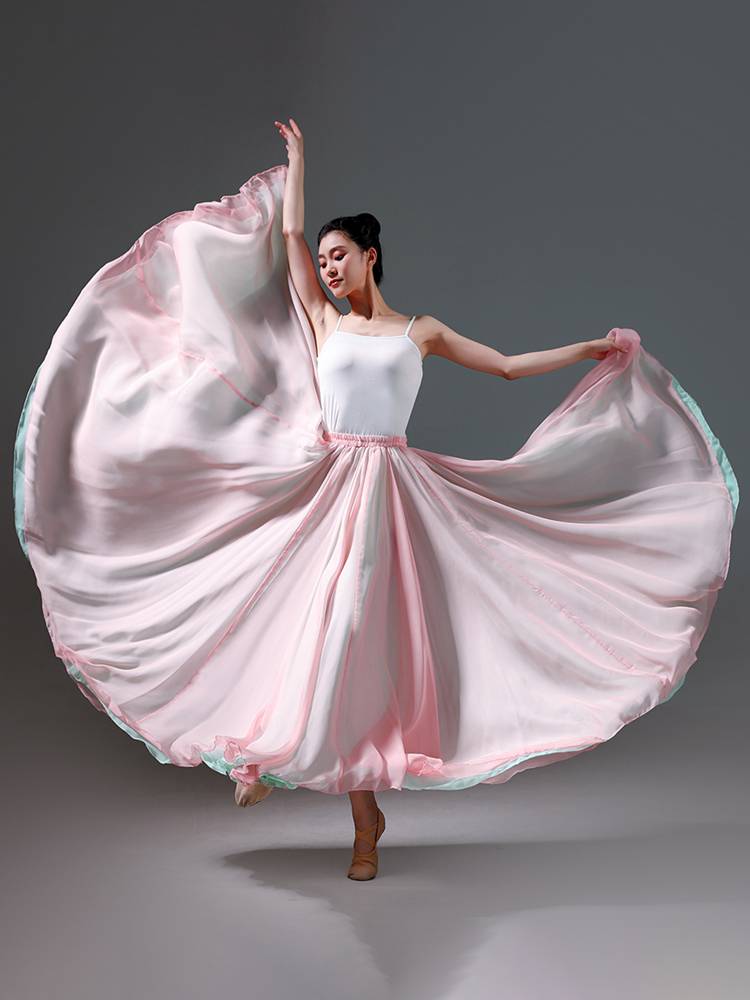 Xinjiang Dance Dance Skirt 720 degrees double -layer chiffon vitamin dance shows the Chinese modern dance exercise skirt