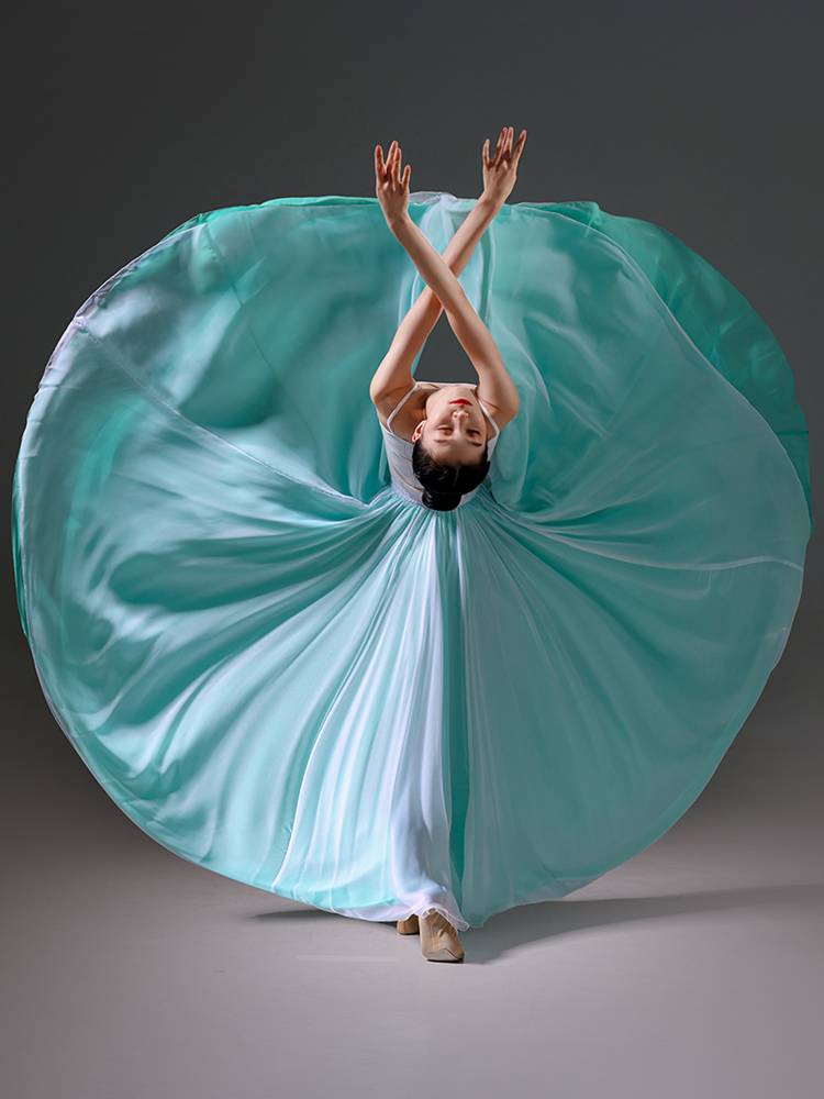 Xinjiang Dance Dance Skirt 720 degrees double -layer chiffon vitamin dance shows the Chinese modern dance exercise skirt