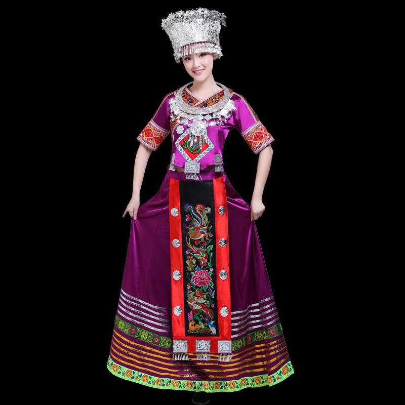 The new Miao performances service service Yunnan minority clothing Yao Zhuang stage performance clothes Yi embroidery long skirt