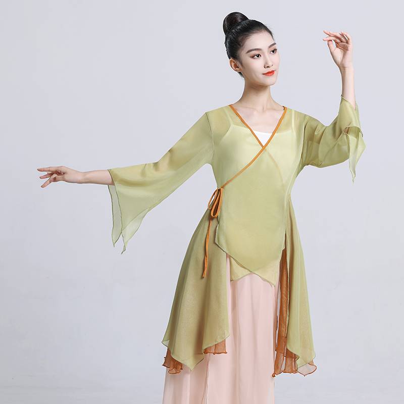 Classical dance body rhyme yarn training suit.