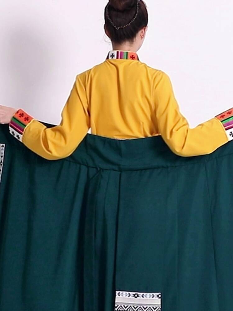 Tibetan dance performances for Tibetan tourism in high-quality adult women's fashion exams