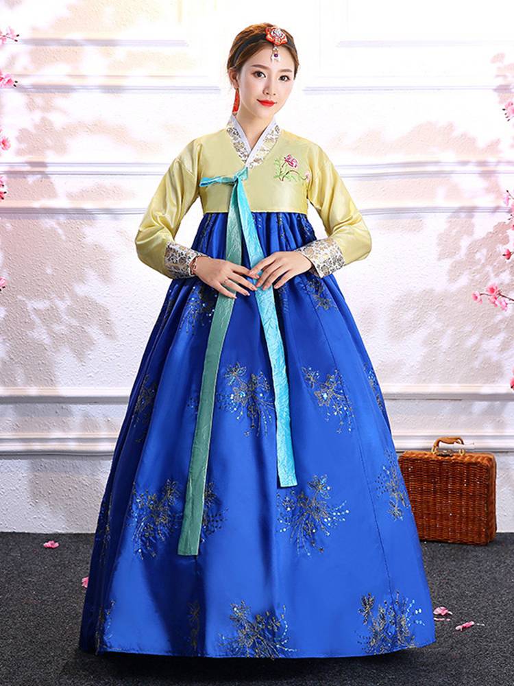 High-quality Korean court-martialed Korean dress-enhanced Korean dress-enabled adult female national dance