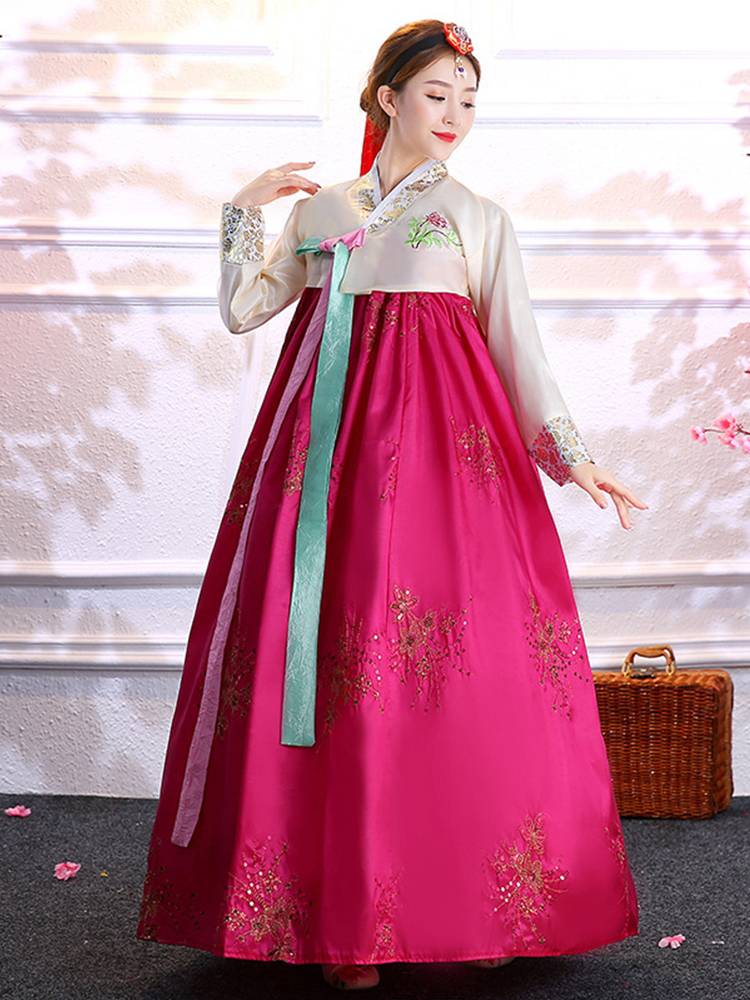 High-quality Korean court-martialed Korean dress-enhanced Korean dress-enabled adult female national dance