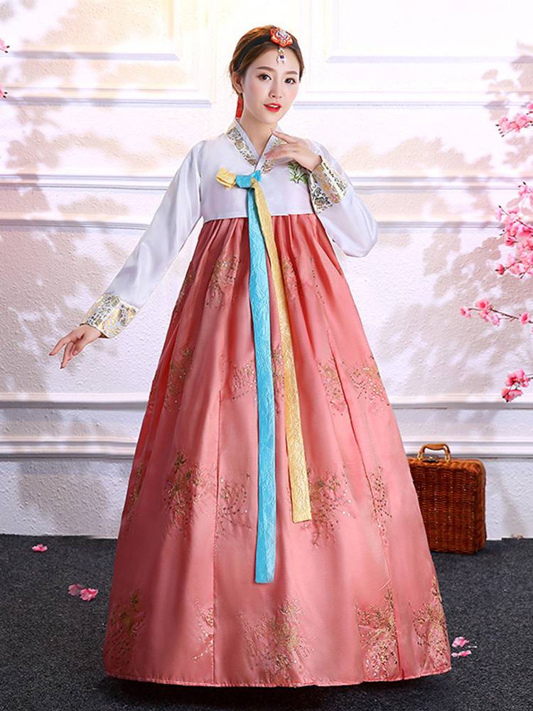 High-quality Korean court-martialed Korean dress-enhanced Korean dress-enabled adult female national dance
