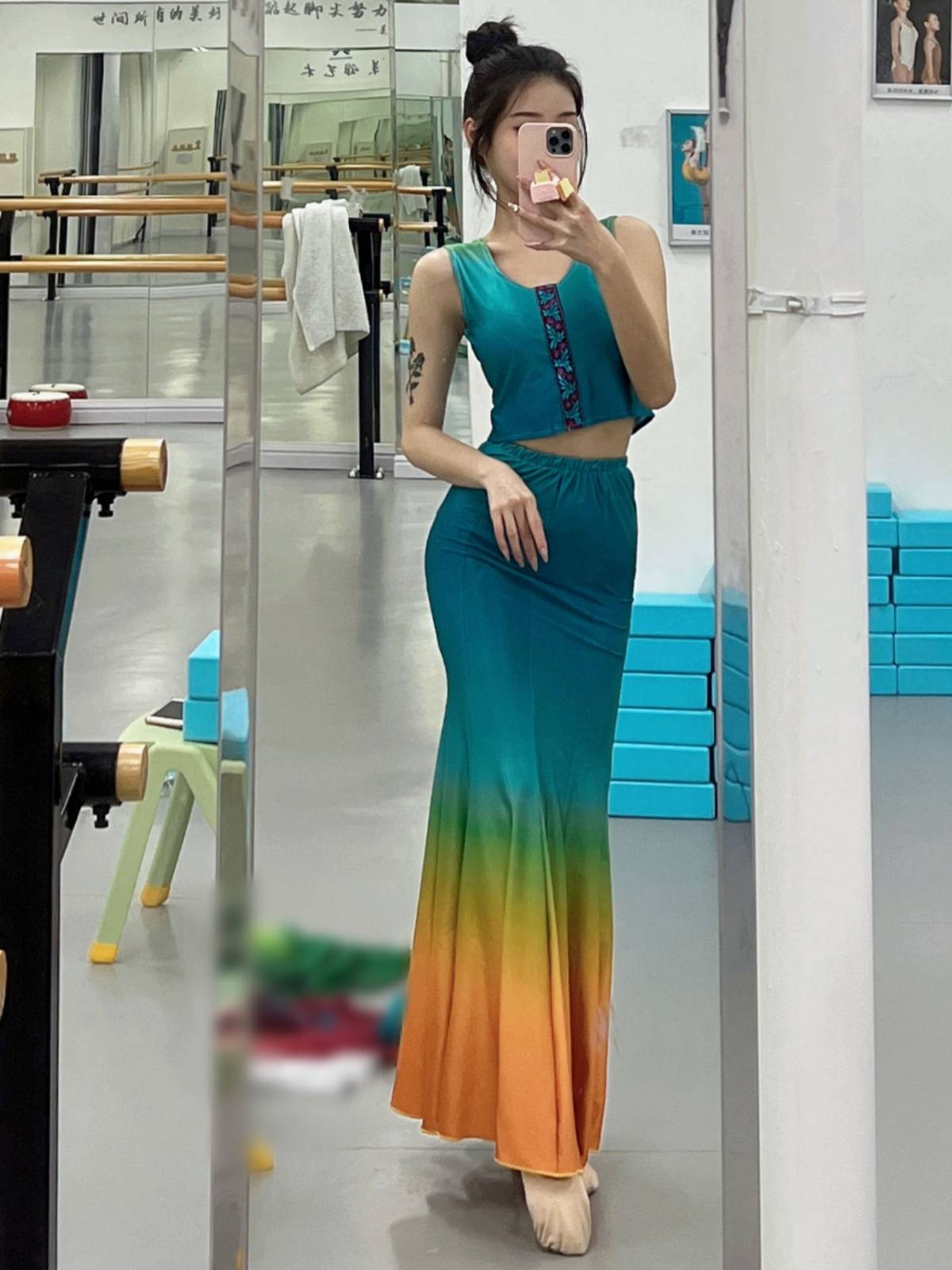 Dai dance performance art test clothing female performance service Dai peacock dance adult practice exercises practice fishtail half body skirt