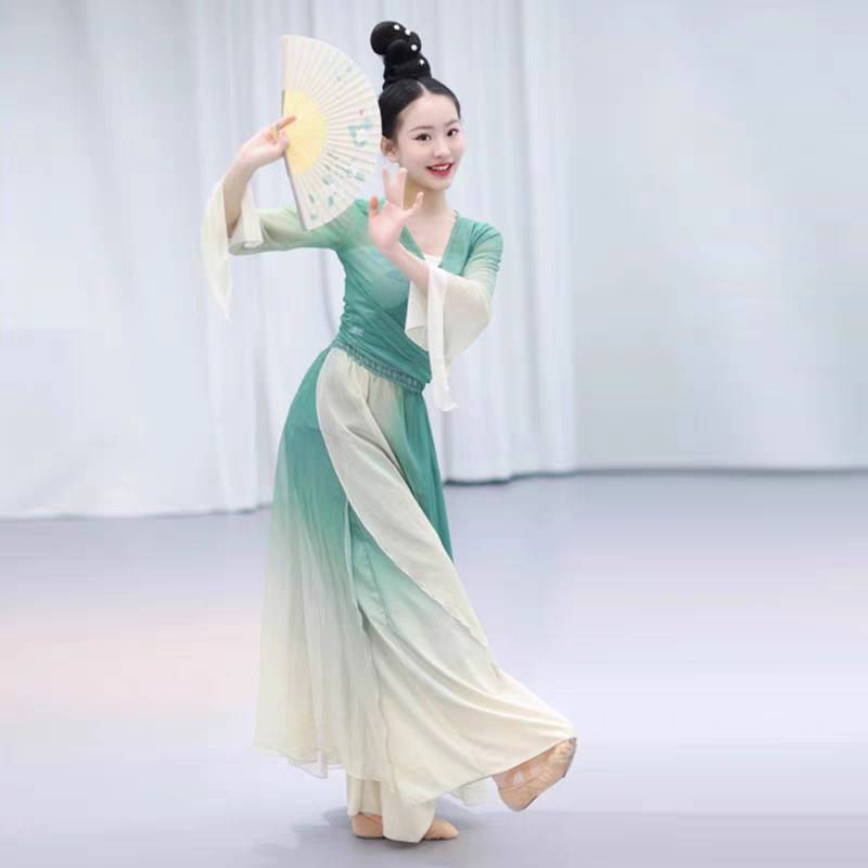 The new Han Tang dance drunk gauze Qingbo dance children classical folding fan dance green Luo skirt Chinese national dance show
