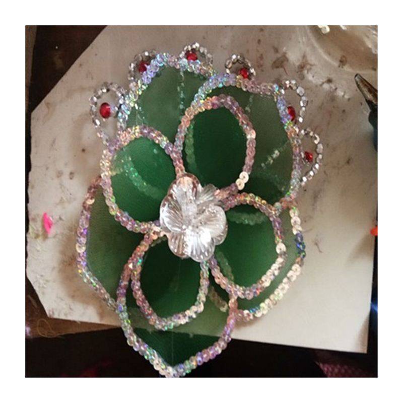 Douyin same new costume national style stage head plays playing with female classical dance v head flower bride