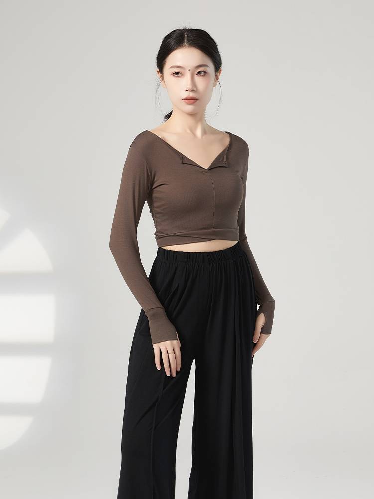 Modern dance long sleeve sleeves refer to the top of the top of the body training service female Chinese national dance service classical dance exercise