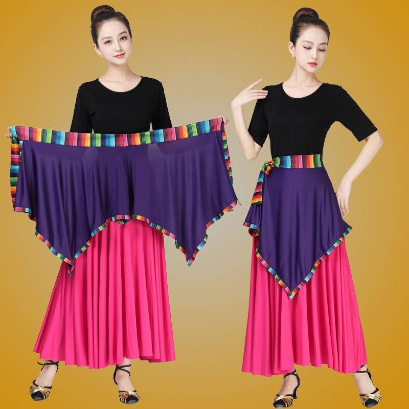 The Tibetan dance apron plaza dances a little national-style knobs, a half-drink red dress