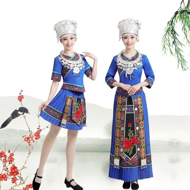 Guangxi March March three Zhuang nationality performances, Miao dance, Tujia Xiangxi minority female adult Yao Yi nationality